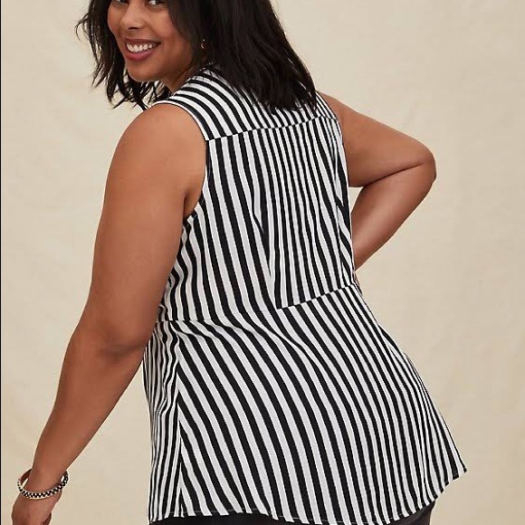 TORRID GEORGETTE STRIPED SLEEVELESS TOP NWT SZ 1X - Picture 4 of 5